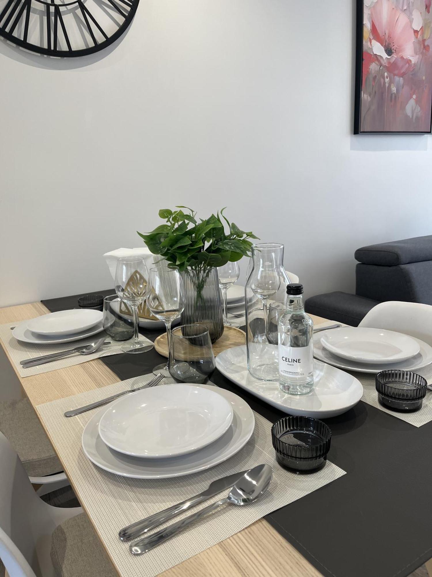 Entire 60M2 Apartment - Close To Paris - Parking - Kitchen - 2Min Rerb - Olympic'24 Бур-ла-Рен Экстерьер фото