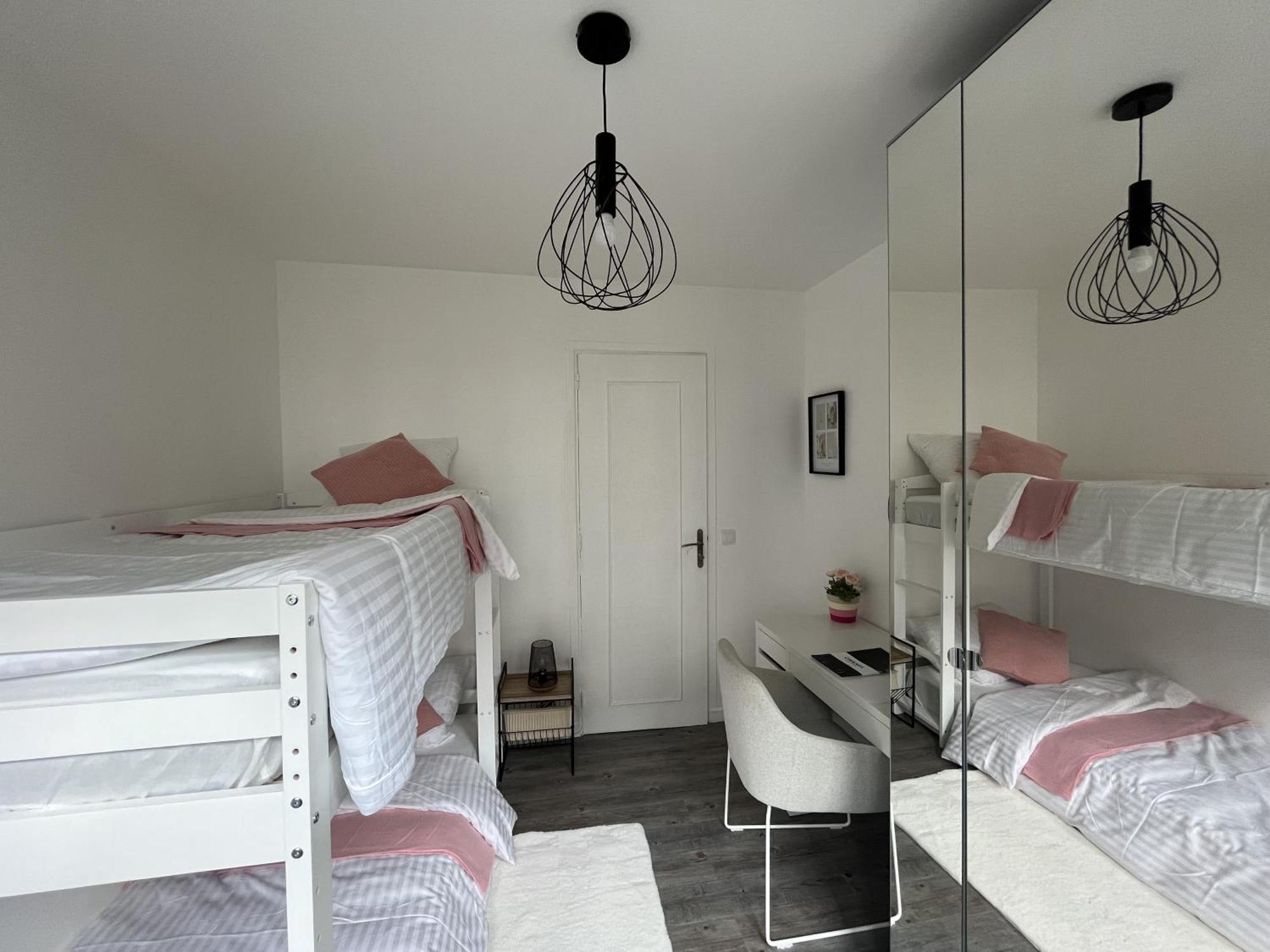 Entire 60M2 Apartment - Close To Paris - Parking - Kitchen - 2Min Rerb - Olympic'24 Бур-ла-Рен Экстерьер фото